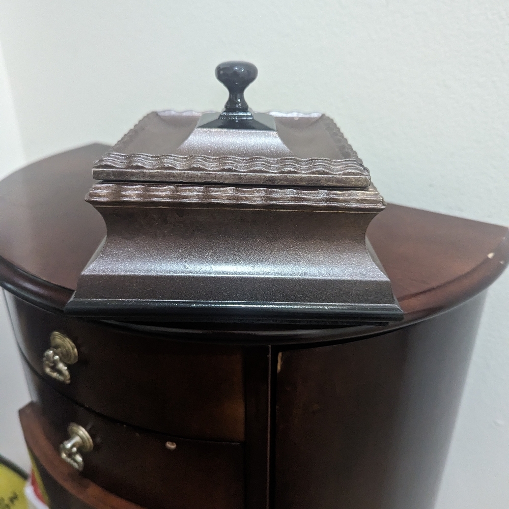 Wood Box - Picture 3 of 3